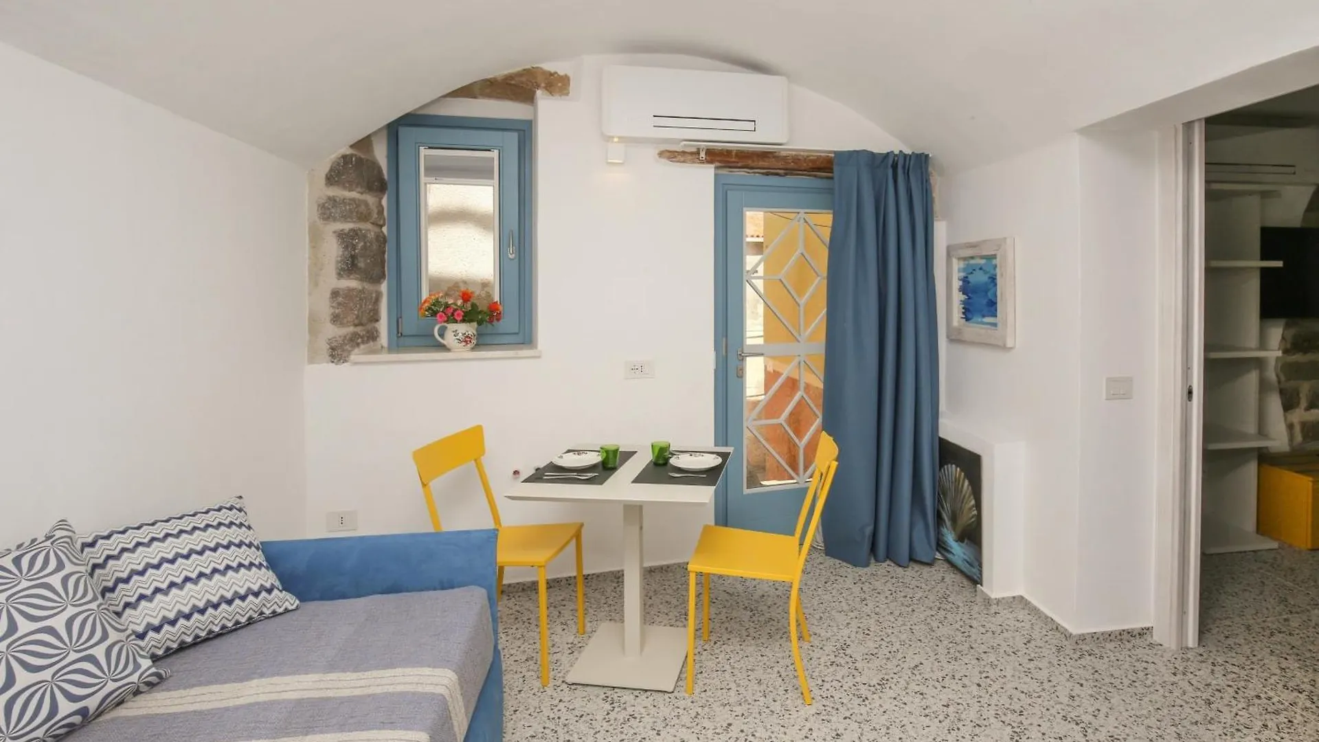 B&B Domos Mi & Ro كاستيلساردو بيت ضيافة