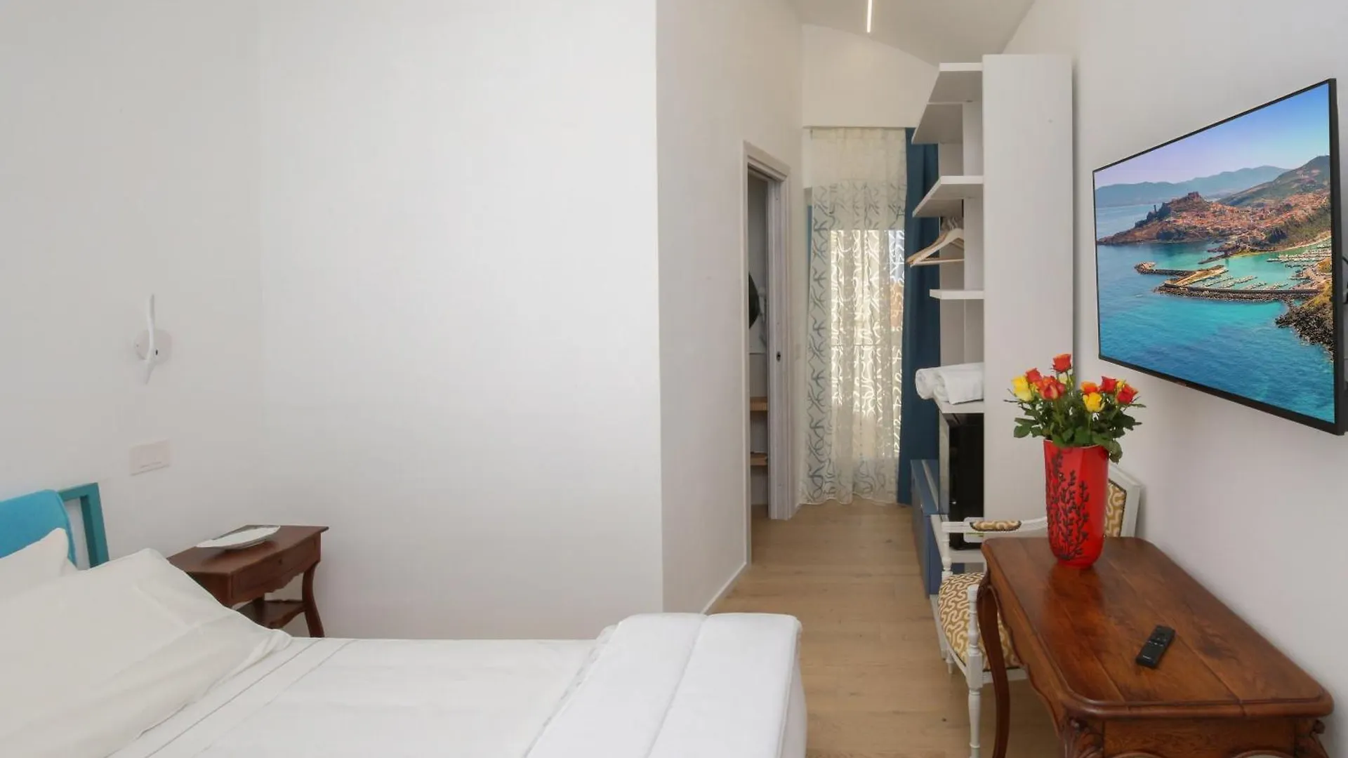 B&B Domos Mi & Ro Castelsardo 0*,